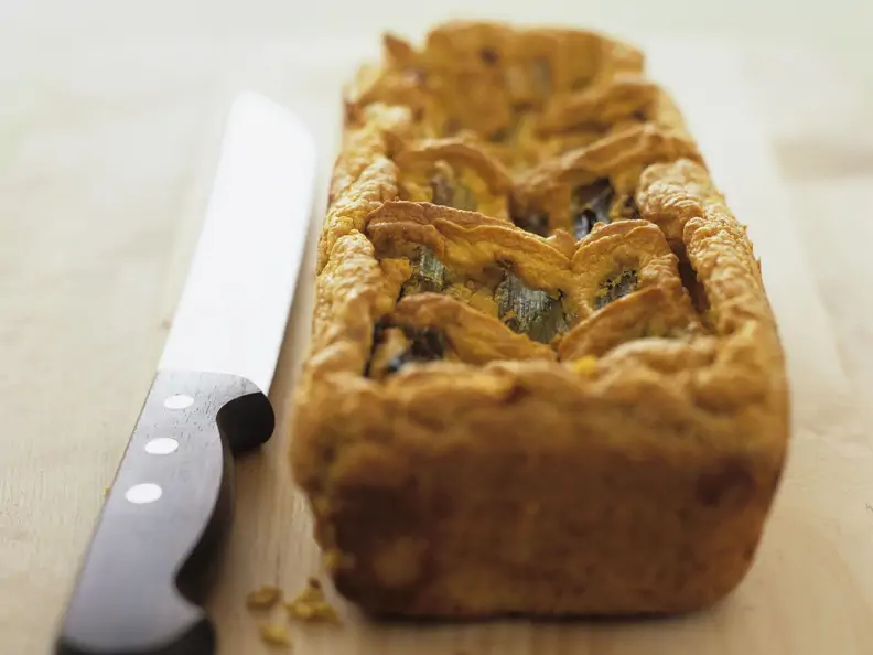 Kichererbsenpastete mit Curry-Gemüse