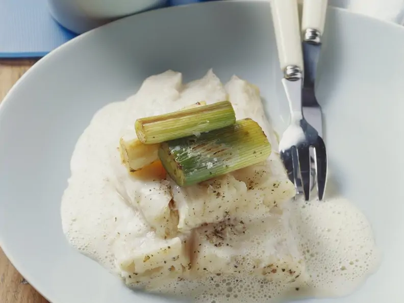 Gedämpfter Heilbutt mit Lauch