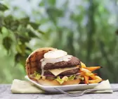 Burger mit Ziegenkäse