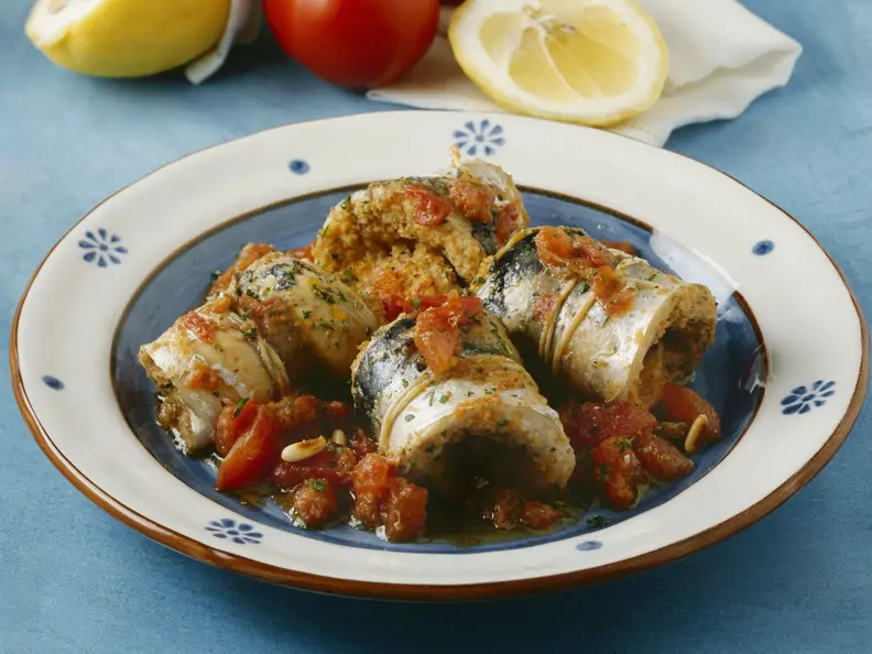 Sardinenrouladen mit Tomatensugo