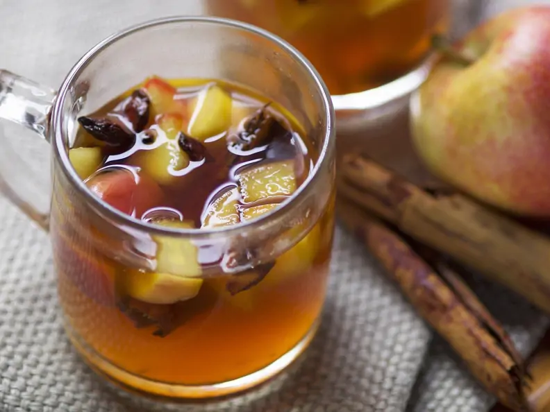 Apfel-Zimt-Glühwein