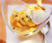 Gelbe Grütze mit Topfencreme