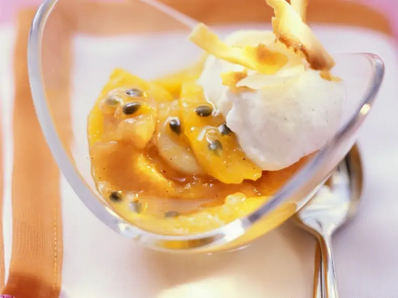 Gelbe Grütze mit Topfencreme