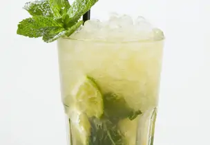 Caipirinha mit Minze