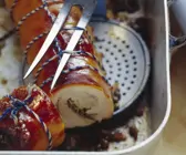 Gebratener Spanferkel-Rollbraten