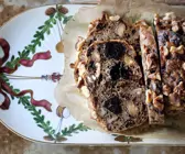 Walnuss-Pflaumen-Brot
