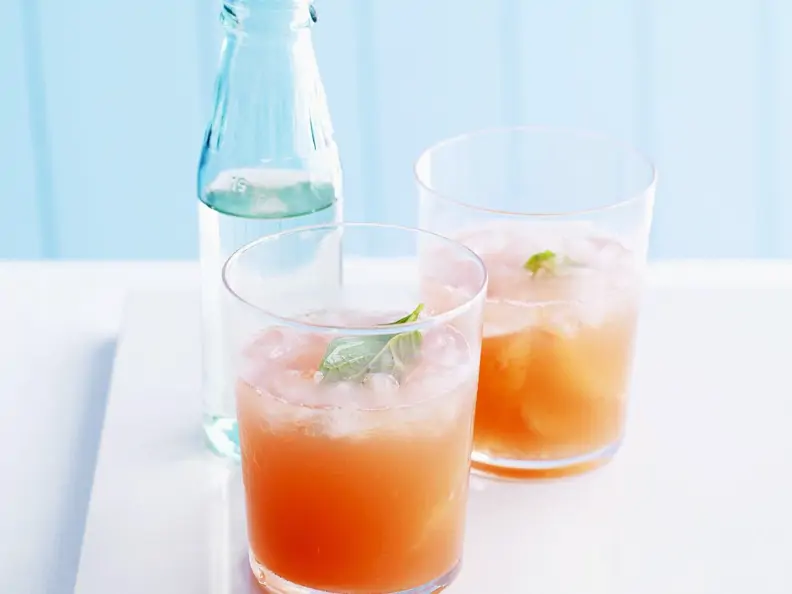 Pink-Grapefruit-Drink