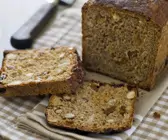 Früchtebrot mit Bananen