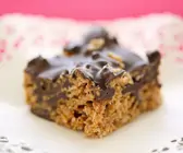 Cornflakes-Erdnussbutter-Kuchen