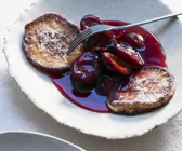 Zitronen-Pancakes mit Zwetschgenkompott