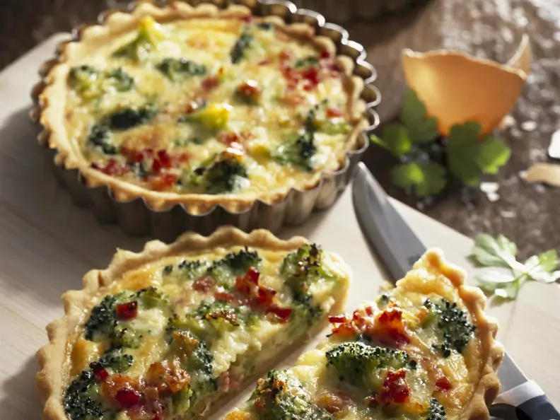 Quiches mit Brokkoli und Speck