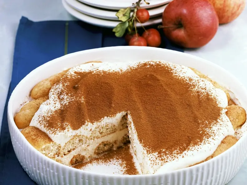 Tiramisu mit Apfel