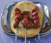 Hähnchen-Tandoori mit Fladenbrot und Koriandersoße