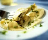 Tortellini mit Petersilienfüllung