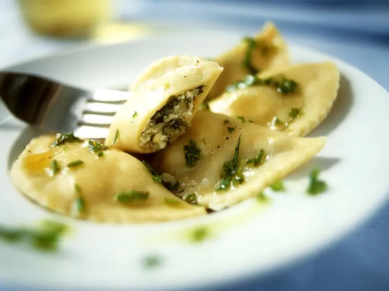 Tortellini mit Petersilienfüllung