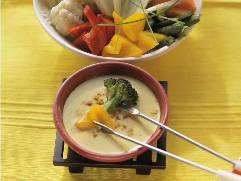 Vegetarisches Fondue mit Curry