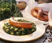Grünkohl mit Kartoffeln und Pinkel