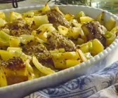 Gebackener Waller mit Paprika und Kartoffeln