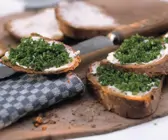 Schnittlauch-Brote