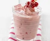 Johannisbeer-Milch