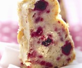 Beeren-Joghurt-Gugelhupf