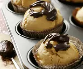 Muffins mit Kaffeelikör und Schoko-Topping