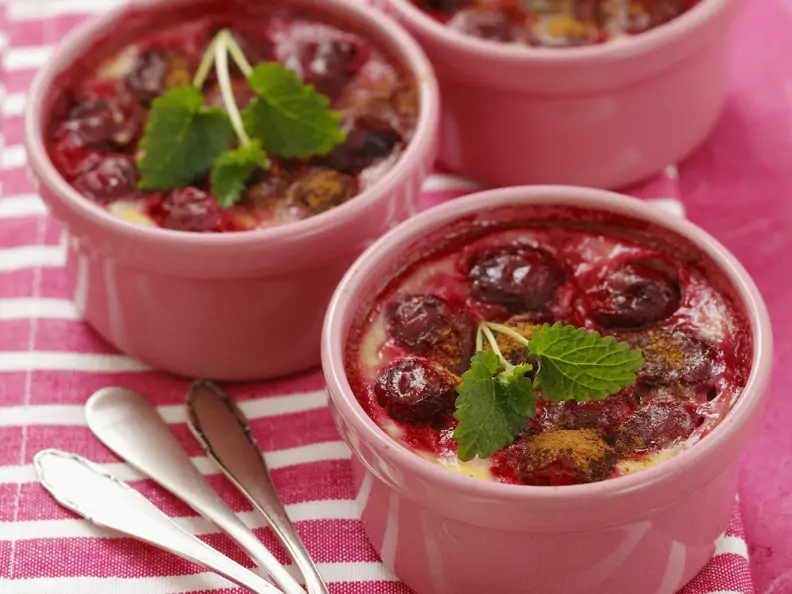 Vanille-Kirsch-Gratin