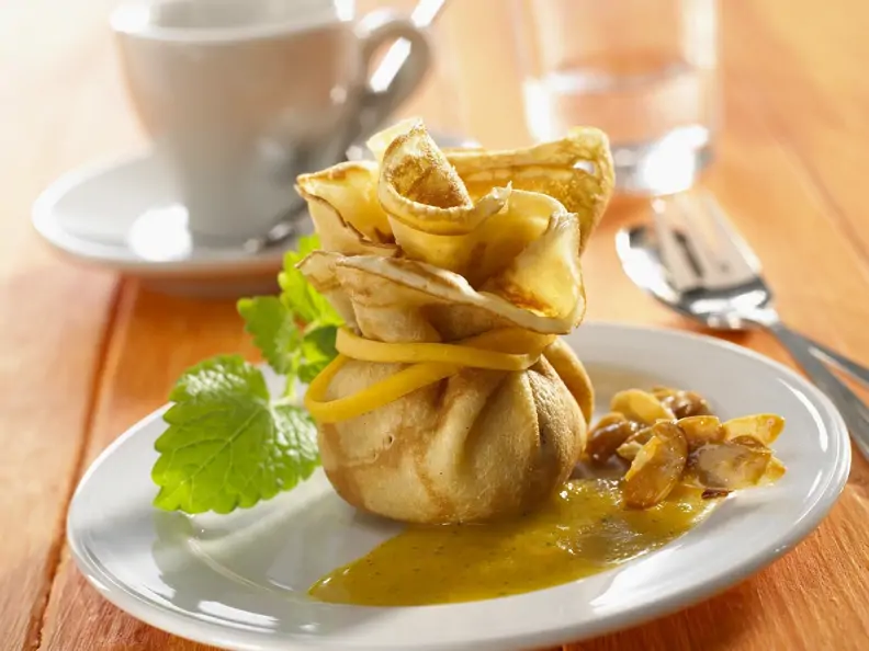 Kürbis-Crêpe mit Mandel-Kürbis-Füllung