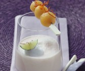 Süße Kokossuppe mit Melone
