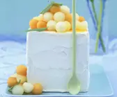 Zitruseis mit Melonensalat