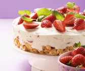 Frischkäsetorte mit Erdbeeren
