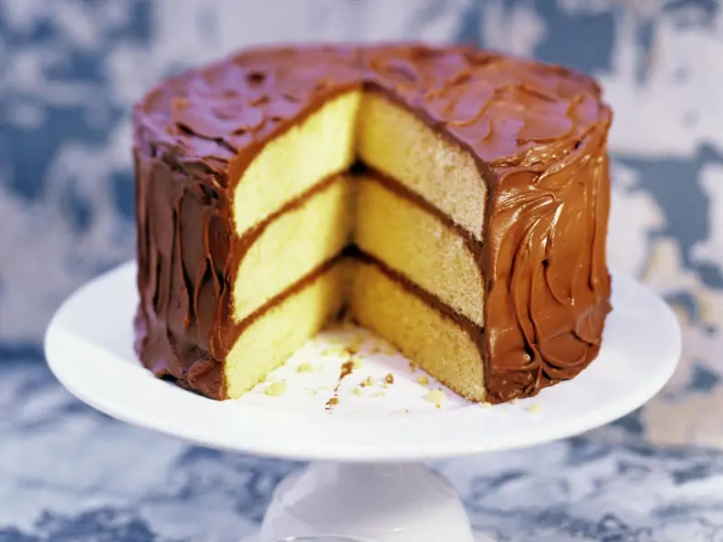 Schoko-Biskuit-Torte
