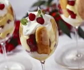 Trifle mit Himbeeren