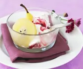 Ingwer-Birne mit Preiselbeereis