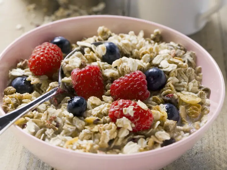 Müsli mit Beeren