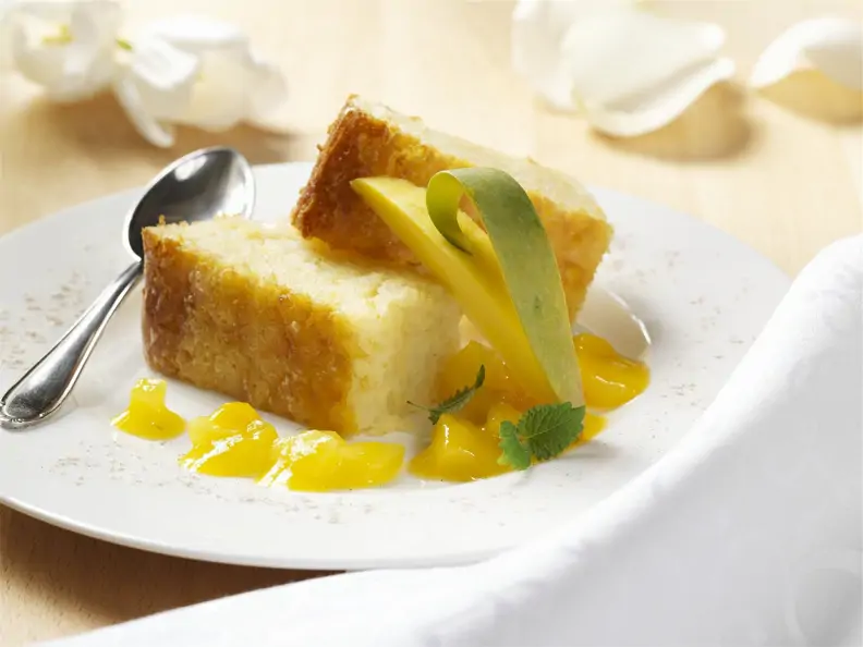 Reisauflauf mit Apfel-Mango-Soße