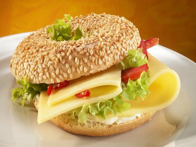 Bagel mit Gouda