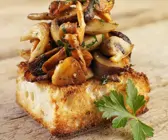 Pilzcrostini