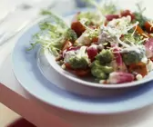 Kohlsalat mit Blauschimmelkäse-Dressing