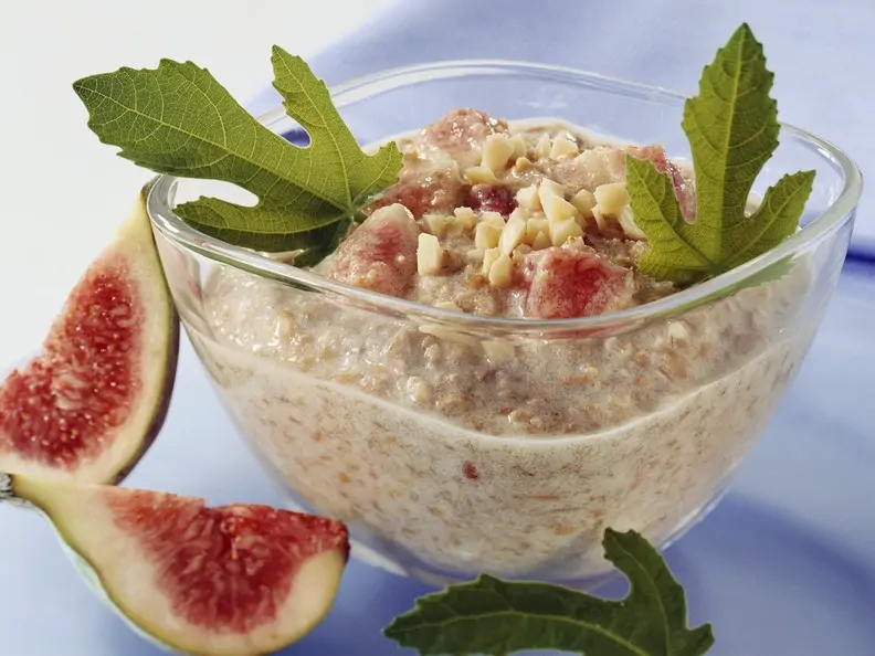 Weizen-Joghurt mit Feigen