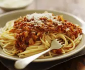 Spaghetti mit Steinpilz-Hackfleischsauce