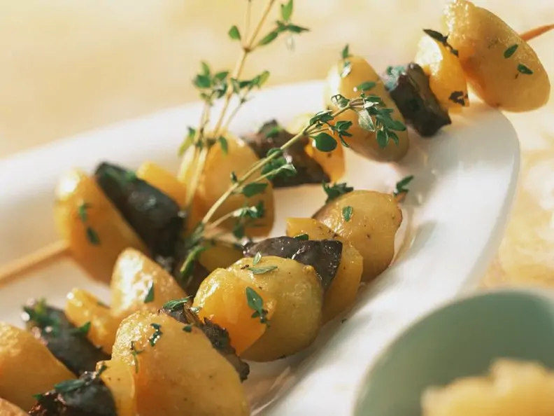 Gebratene Leber-Kartoffelspieße