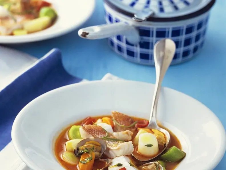 Fischsuppe mit Rotbarsch