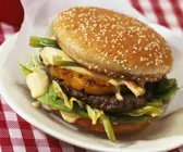 Burger mit Ananas