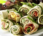 Wraps mit grünem Spargel