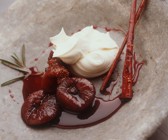 Eingelegte Feigen mit Sahne