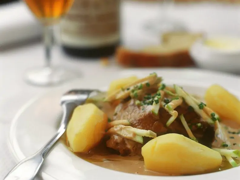 Hähnchen mit Apfel-Sauce
