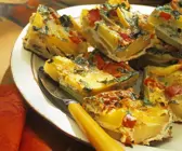 Kartoffel-Tortilla mit Spinat und Paprika