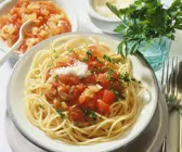 Nudeln mit Tomatensauce