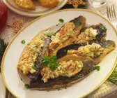 Gebratener Karpfen mit Gemüse-Mayonnaise